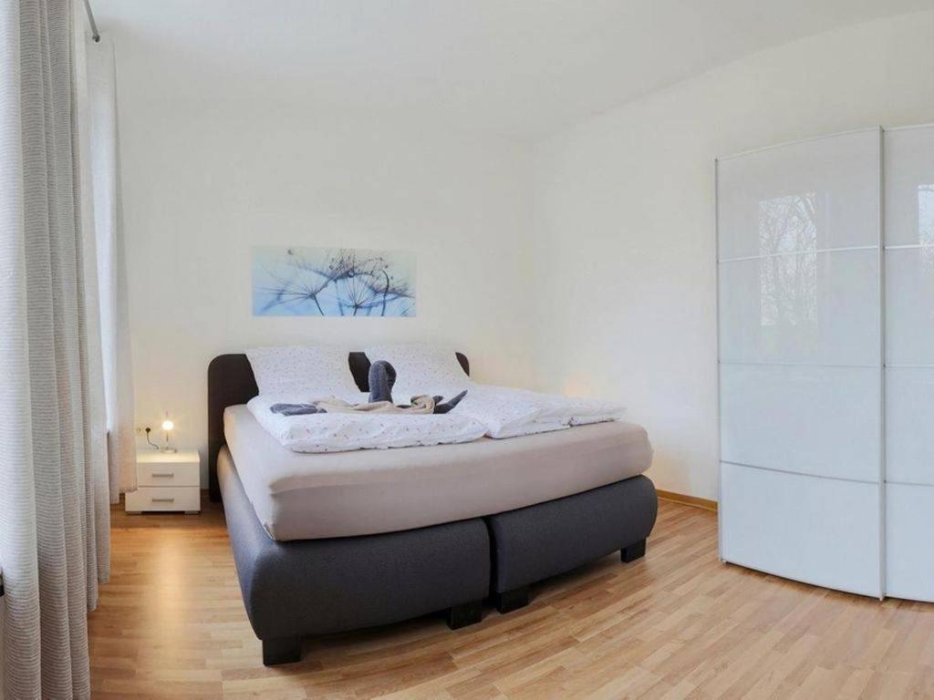 Ferienwohnung Leuchtfeuer - Hof Sinswuerden 布特亚丁根 外观 照片